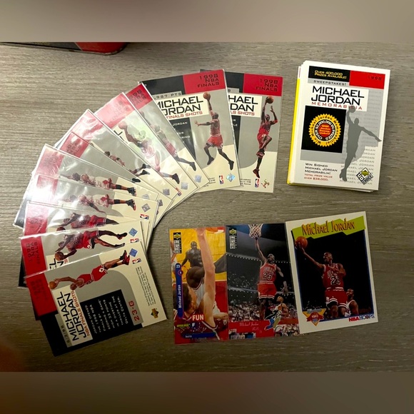 Michael Jordan ’90’s Basketball Cards - Picture 4 of 4